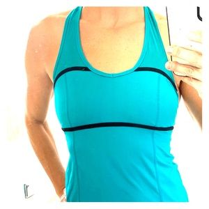 Lululemon built in bra tank top